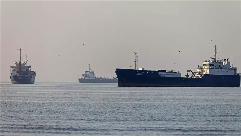 بيانات شحن: 20 سفينة عبرت باب المندب مقابل 6 سفن في مضيق هرمز