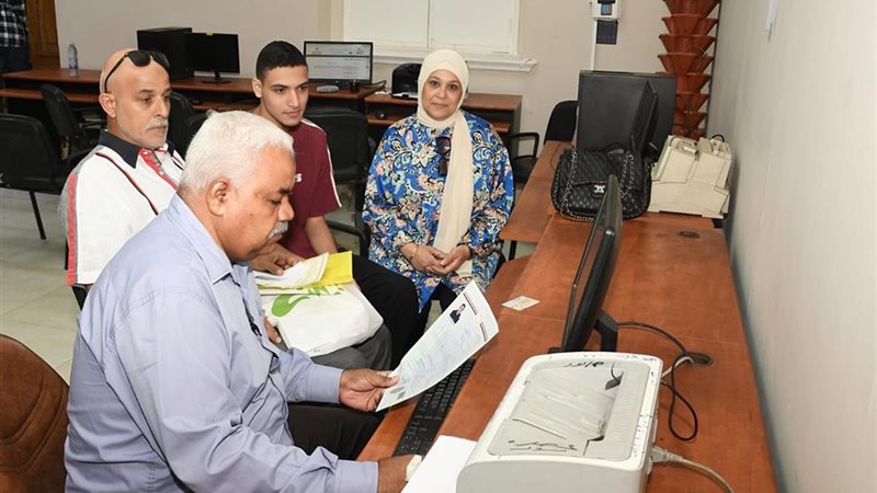 مؤشرات أولية: اقتصاد وعلوم سياسية القاهرة بين 284 و286 درجة بتنسيق 2026