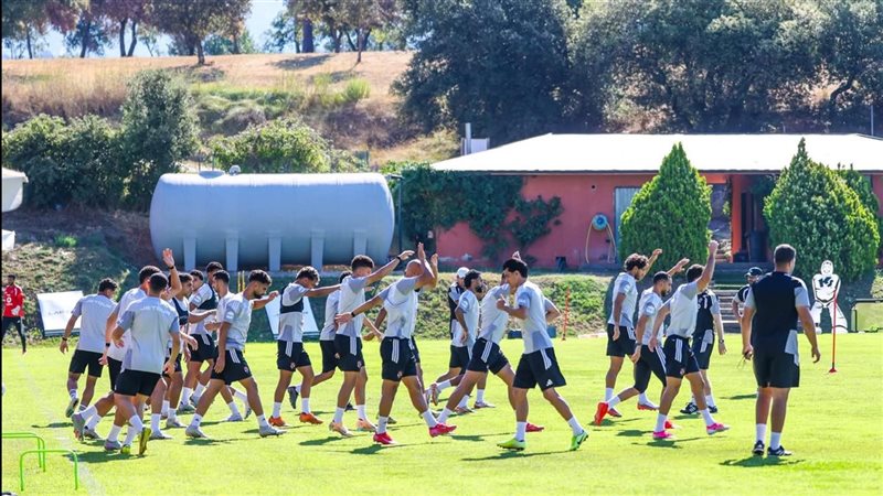 الأهلي يواصل تدريباته في معسكر إسبانيا استعدادًا للموسم الجديد