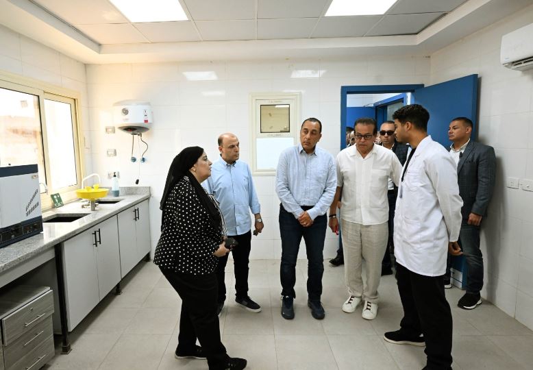 مدبولي يتفقد مركز طب الأسرة بسندبسط في الغربية ضمن «حياة كريمة»