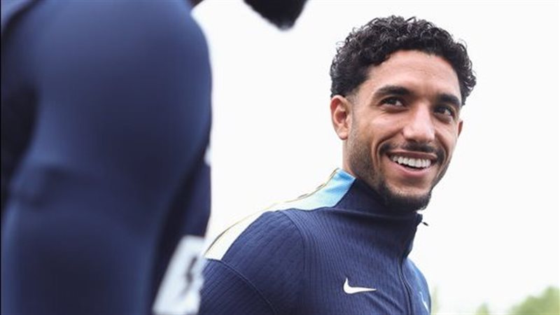 عمر مرموش يشارك في أول تدريباته مع توتنهام قبل مواجهة نيوكاسل