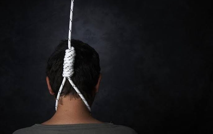 تشريح جثمان شاب عُثر عليه متوفى داخل منزله في سمالوط