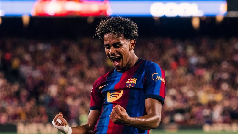 برشلونة يقلب تأخره أمام رايو فاليكانو ويتقدم 2-1 بالشوط الأول