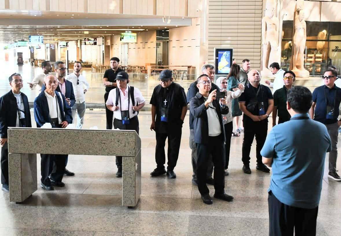 الأوقاف تنظم جولة لقيادات دينية فلبينية بالمتحف المصري الكبير