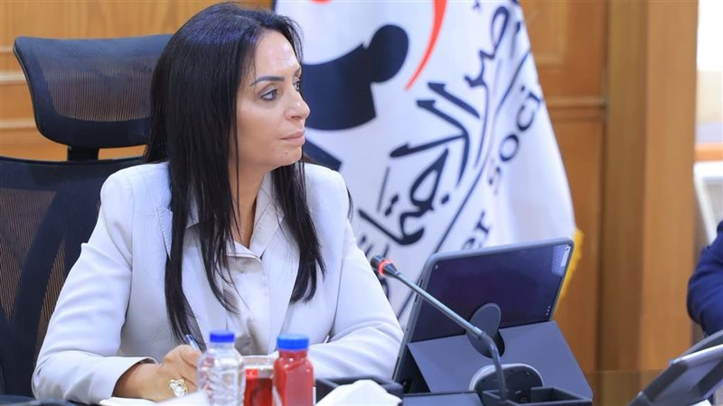 مايا مرسي تتابع أداء بنك ناصر وتناقش تطوير الخدمات والسياسة الاستثمارية