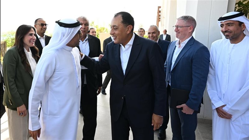 مدبولي يتفقد مشروعات رأس الحكمة ويؤكد أنها نموذج للشراكة التنموية مع الإمارات