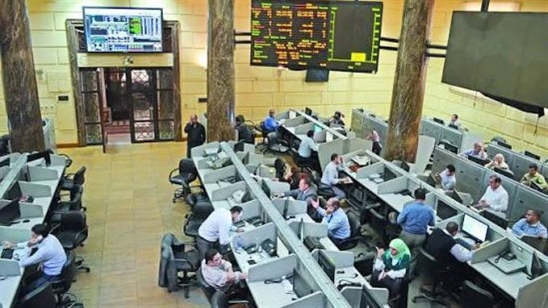 تباين مؤشرات البورصة المصرية بعد 60 دقيقة من تداولات الأربعاء