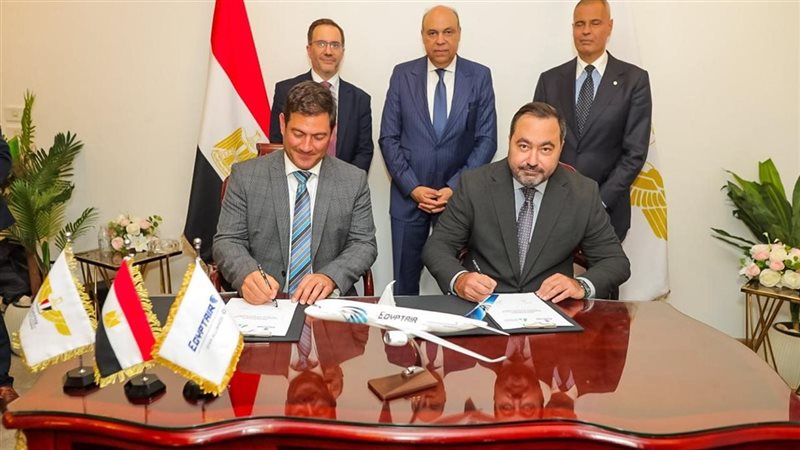 مصر للطيران توقع اتفاقية لتوريد جهاز محاكاة جديد لطائرات A320neo