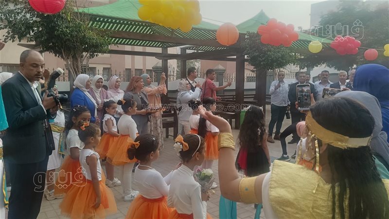 محافظ الشرقية ونائب وزير التعليم يتفقدان مدرسة عمرو شبل مع انطلاق الدراسة