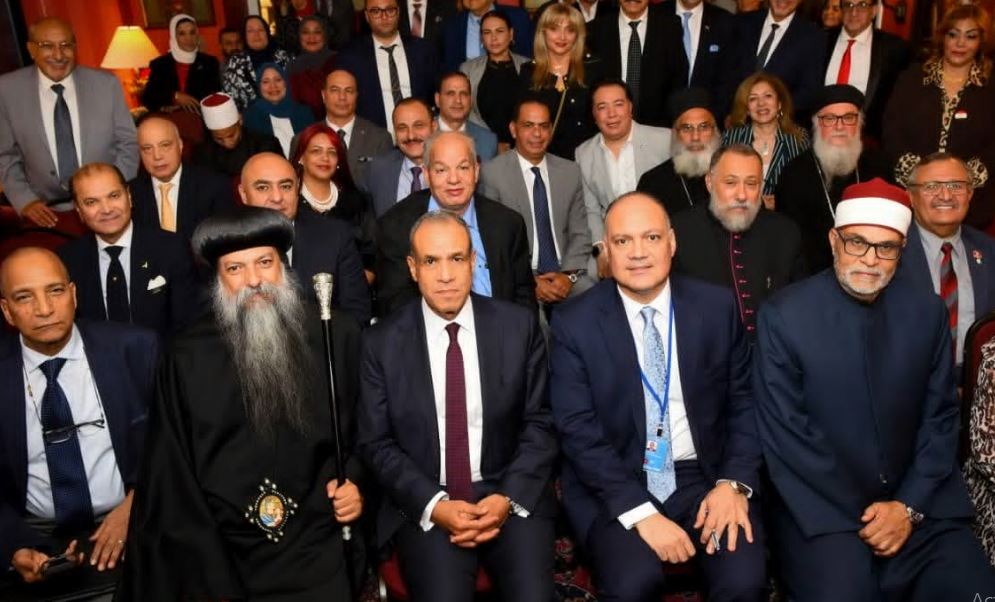 بدر عبد العاطي يلتقي أبناء الجالية المصرية في نيويورك ويستعرض تطوير الخدمات