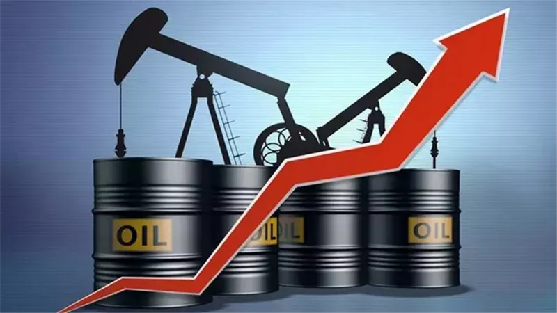 خبراء: تجاوز برنت 100 دولار يضغط على موازنة 2026/2027 ويزيد احتمالات تحريك الوقود
