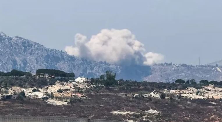 الجيش الإسرائيلي يعلن استهداف مستودع أسلحة لحزب الله في جنوب لبنان
