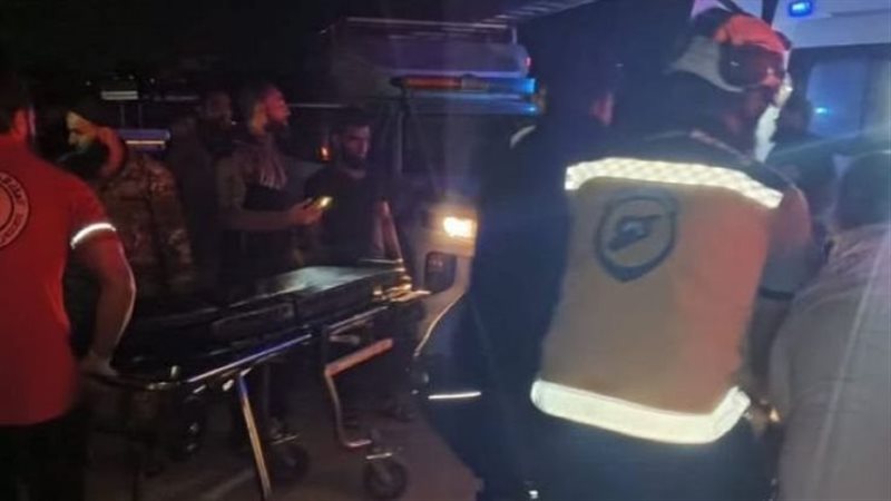 7 قتلى و4 مصابين في استهداف حافلة لمهندسين وعمال قرب جسر المصياف بسوريا