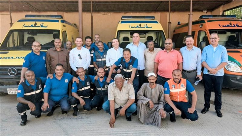 رئيس هيئة الإسعاف يتابع خدمات قنا وخطة التوسع المجاني بالقرى والمناطق الريفية