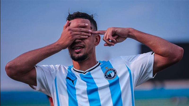 بيراميدز يتقدم على القناة بثنائية في الشوط الأول بكأس عاصمة مصر