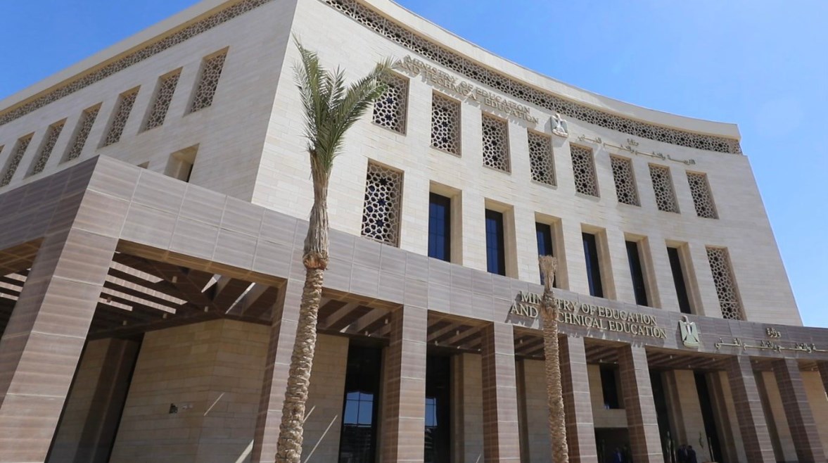 منح دراسية كاملة بالمرحلة الثانوية لأوائل الإعدادية بمدارس 30 يونيو