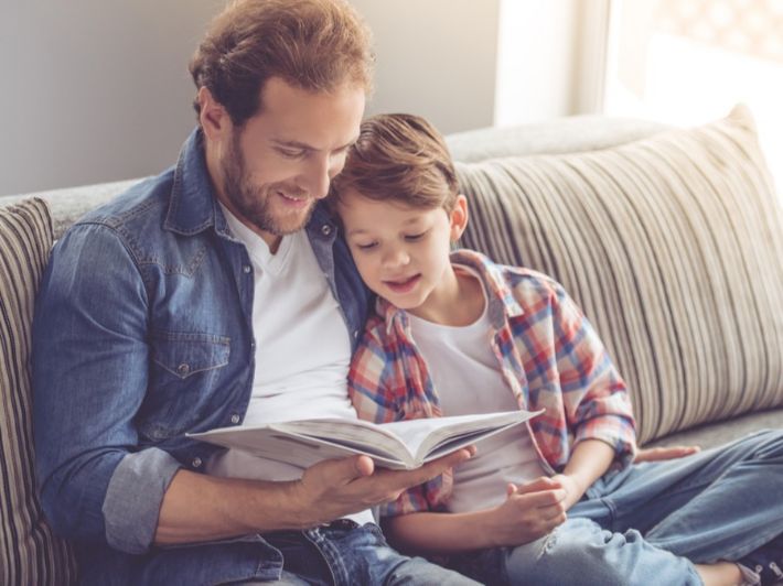 نصائح هامة للآباء عند تربية الأطفال.. أبرزها التواصل معهم