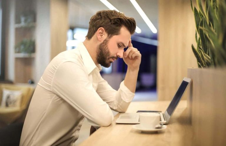 مكافأة الموظف تحميه من الموت المفاجئ