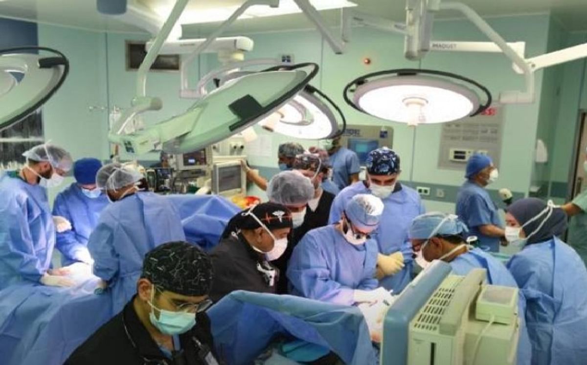 نجاح جراحة نادرة لفصل توأم ملتصق بالرأس للمرة الأولى في المستشفى الجامعي بالإسكندرية