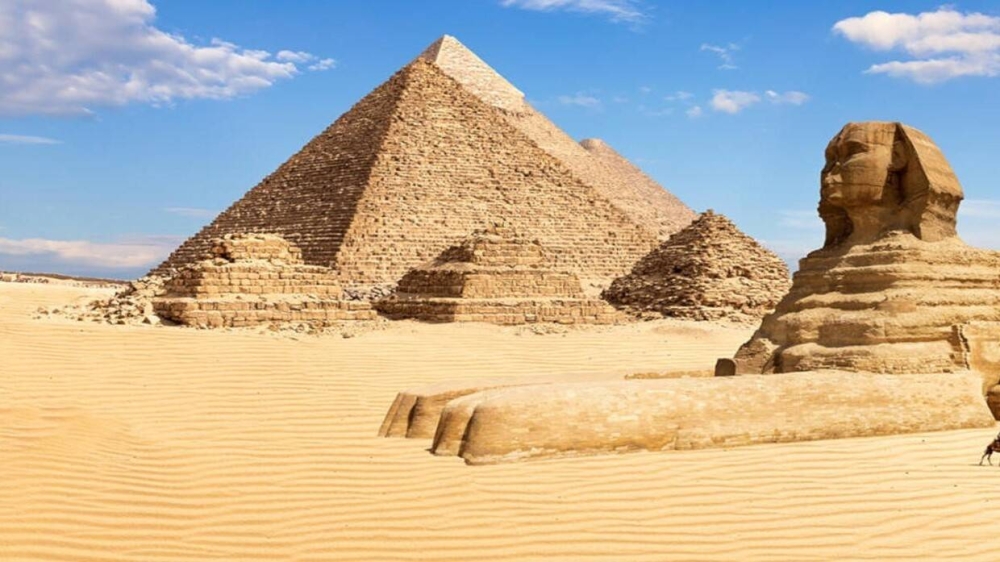 لعنة الفراعنة.. الكشاف عن سر تعطيل الـ GPS فوق الأهرامات