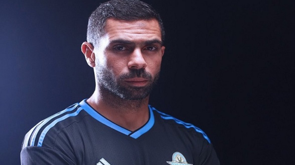 أحمد فتحي يوجه رسالة مؤثرة لجماهير الأهلي بعد اعتزاله
