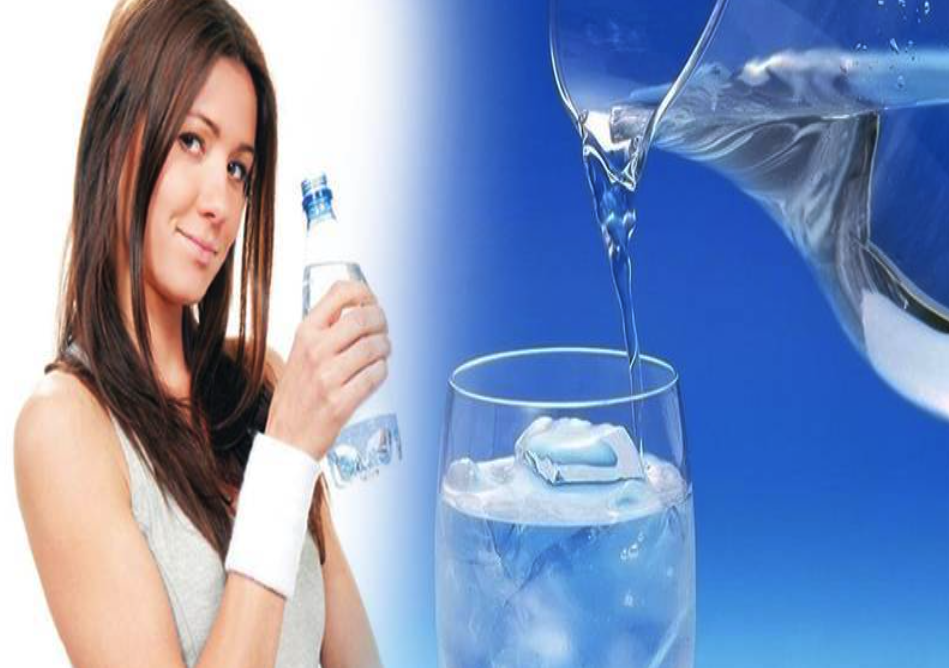 أيهما أفضل للصحة.. الماء العادي أم الفوار؟