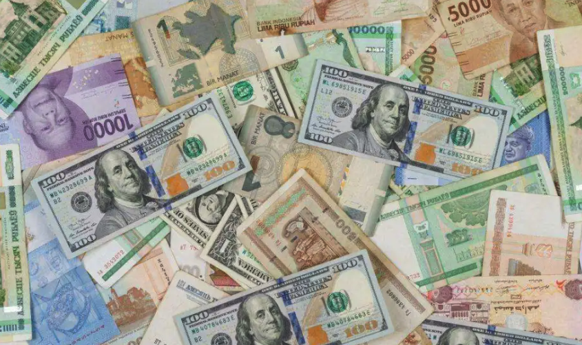 اسعار العملات أمام الجنيه المصري في تعاملات اليوم الأربعاء 4-9-2024