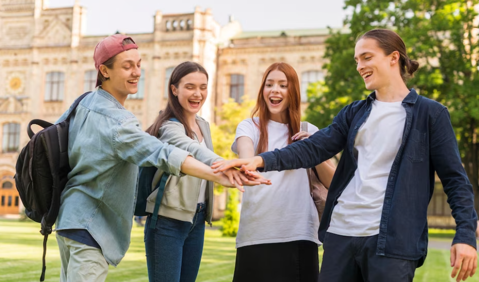 كيفية الاستمتاع بالعام الجامعي الأول.. نصائح للطلبة الجدد