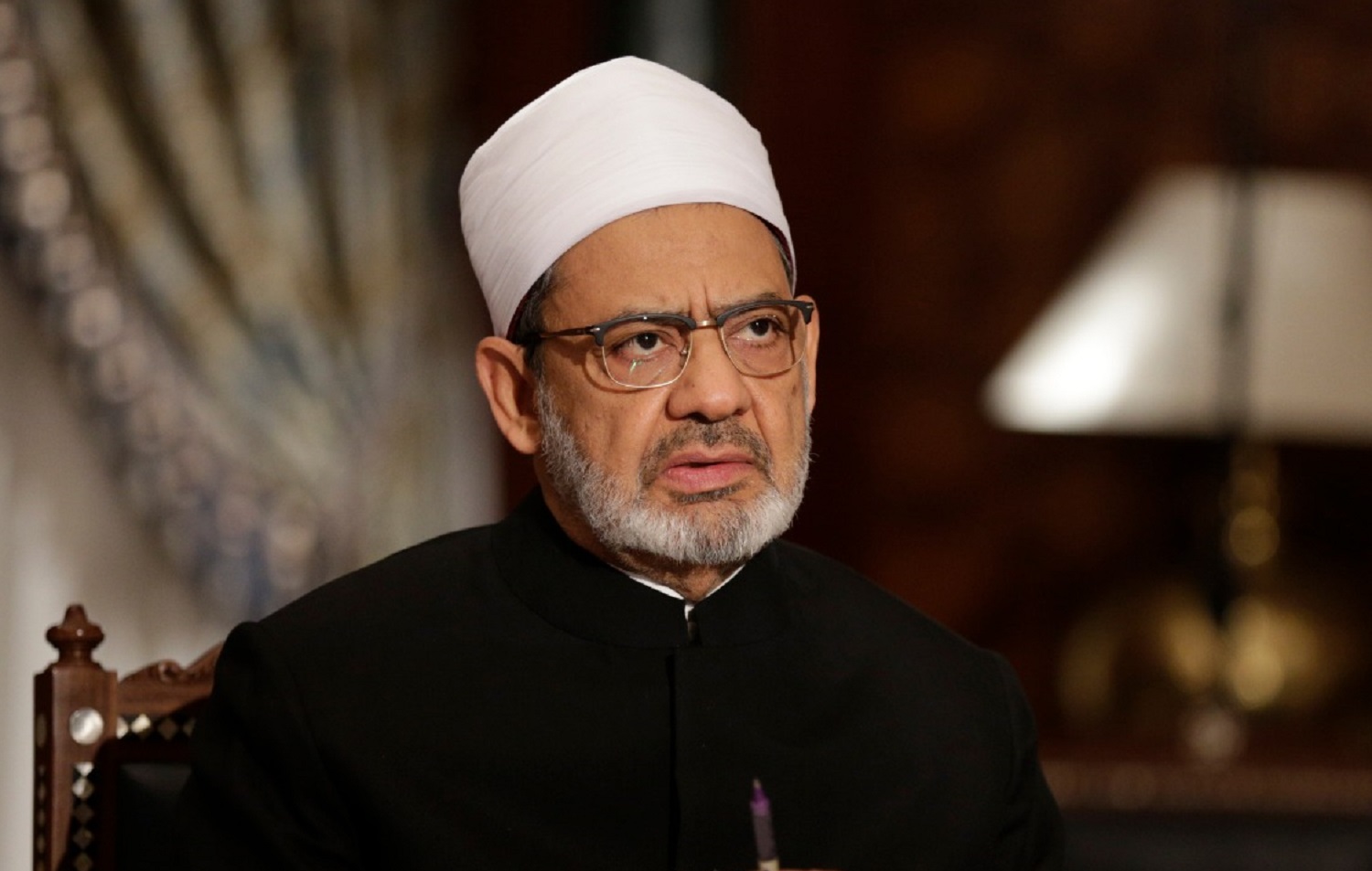الدكتور احمد الطيب