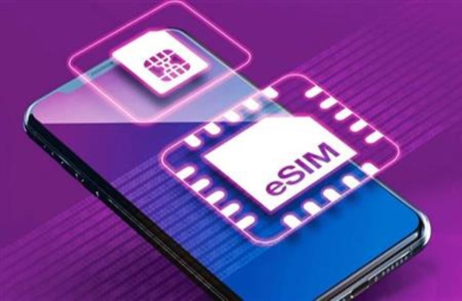 أكثر مرونة وأسهل استخدام.. معلومات عن شرائح eSIM الجديدة