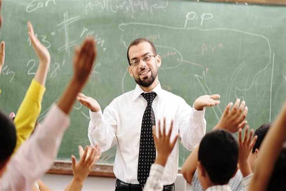 الإعلان يناير المقبل.. تعرف على شروط مسابقتين لـ شغل وظائف معلم مساعد