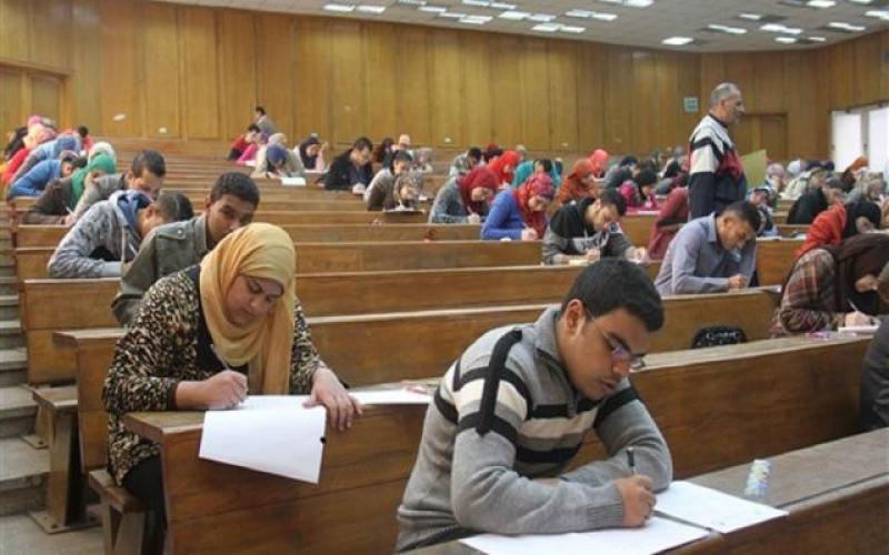 تعرف على شروط إعفاء الطلاب غير القادرين من الرسوم الدراسية