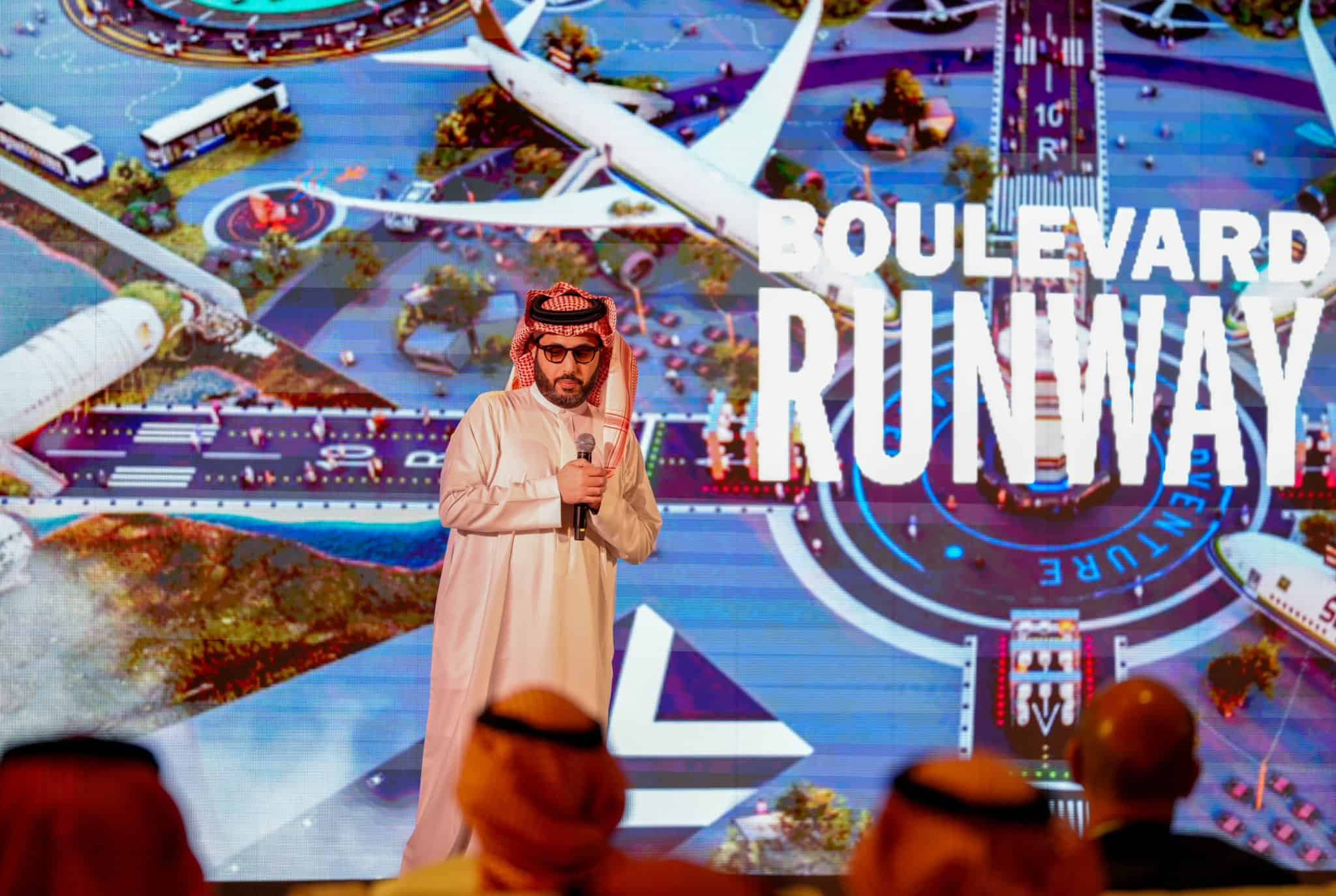 بطائرات "بوينغ".. تركي آل الشيخ يعلن انطلاق موسم الرياض 2024
