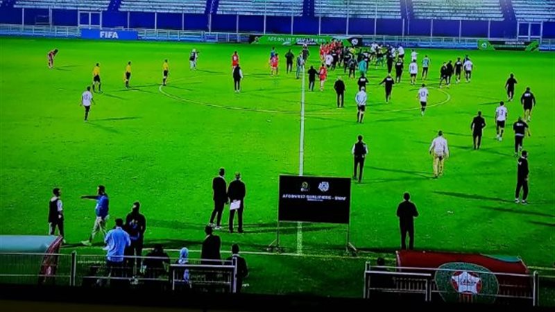 اشتباكات بالأيدي بين لاعبي منتخب مصر للناشئين وتونس عقب انتهاء المباراة