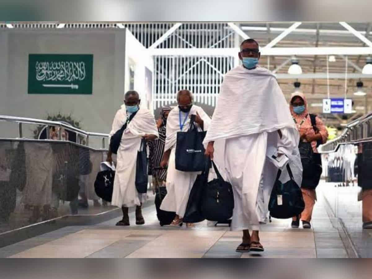 تجنبًا لتكرار أزمة الحج 2024.. السعودية توقف تأشيرات الزيارة الشخصية للمصريين