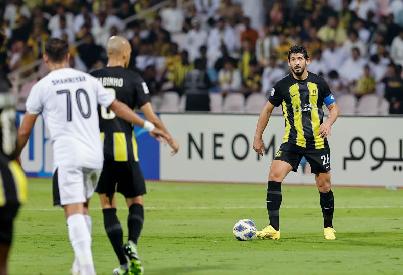 التشكيل الرسمي لمباراة اتحاد جدة والفيحاء في دوري روشن السعودي