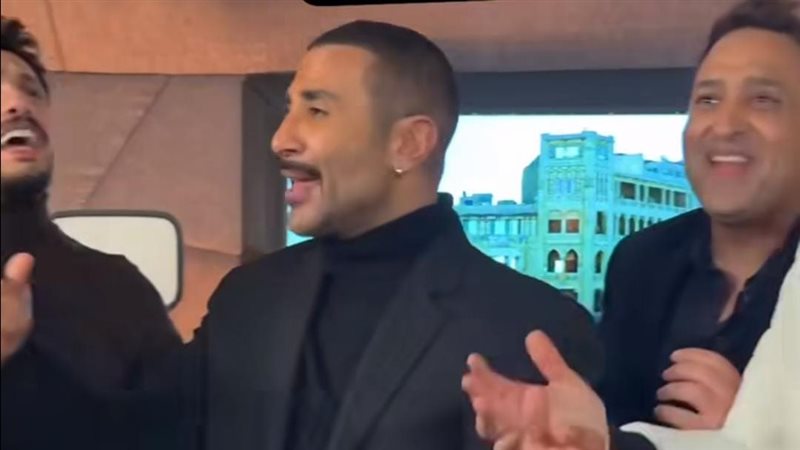 احمد سعد الجديد.. ظهور يثير الجدل بالحلق في احتفالية خاصة