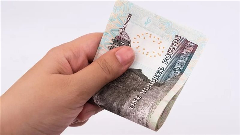 1000 جنيه.. بدء صرف منحة بمناسبة عيد الميلاد المجيد "قرار رسمي والقبض من مكاتب البريد"