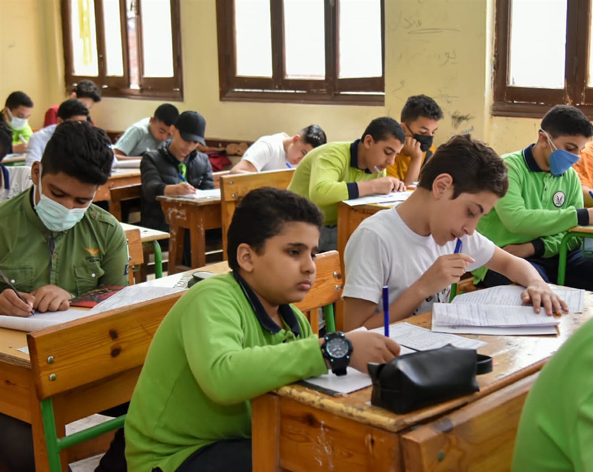 إجازة نصف العام 2025 على الأبواب.. تعرف علي مواعيد امتحانات الترم الأول والإجازة لطلاب النقل والإعدادية