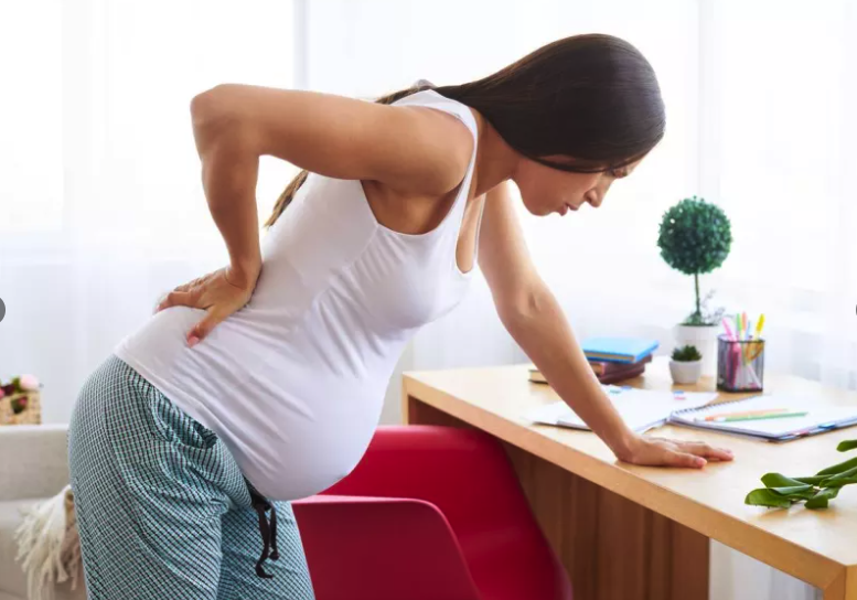 قد تؤدي للولادة المبكرة والنزيف، مشروبات عشبية يجب تجنبها خلال فترة الحمل