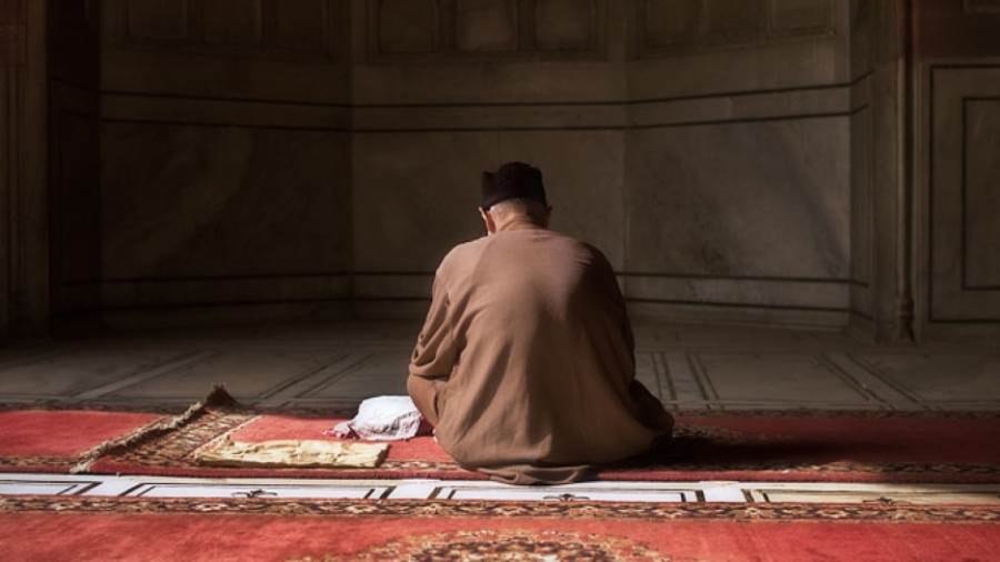 السعودية.. موافقة الكفيل شرط الاعتكاف فى رمضان لغير السعوديين