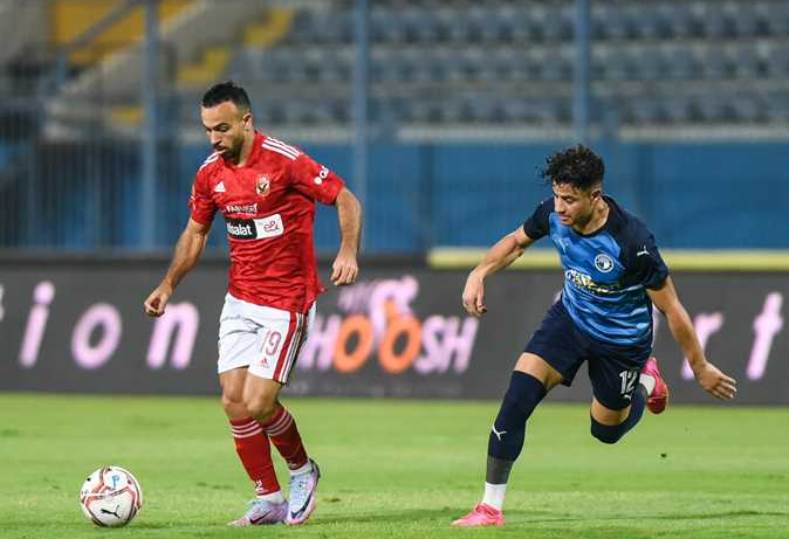 موقف الأهلي من خوض مباراة بيراميدز في الدوري المصري