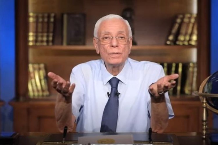 حسام موافي يحذر من العلاج بالأعشاب: الجملة دي بتنرفزني