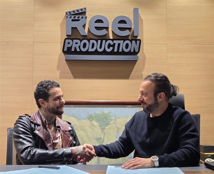 أحمد الفيشاوي يتعاقد على فيلم "حين يكتب الحب"
