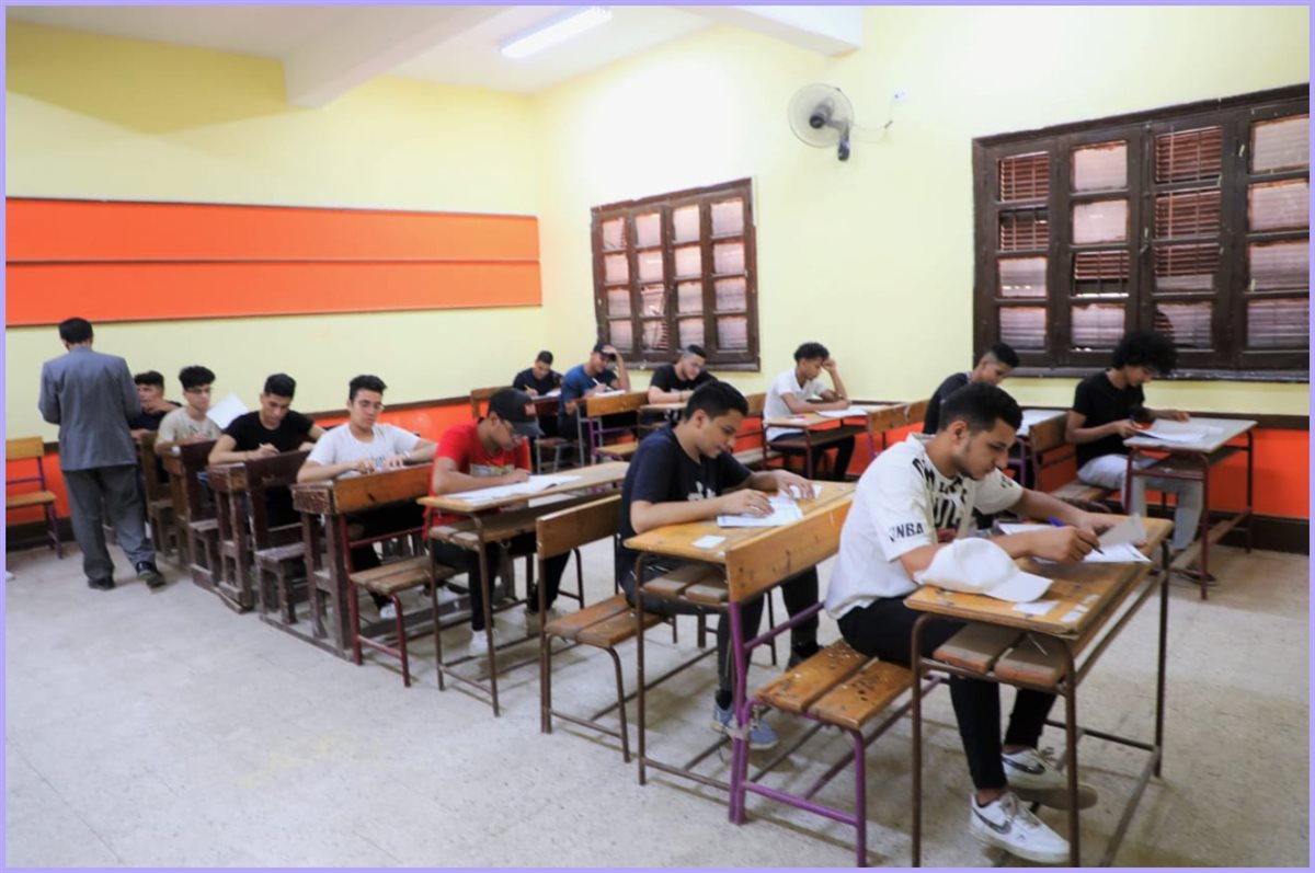مواصفات امتحانات الثانوية العامة 2025 لـ طلاب الأدبي والعلمي