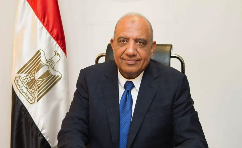 وزير الكهرباء يوافق على زيادة منحة العيد للعاملين