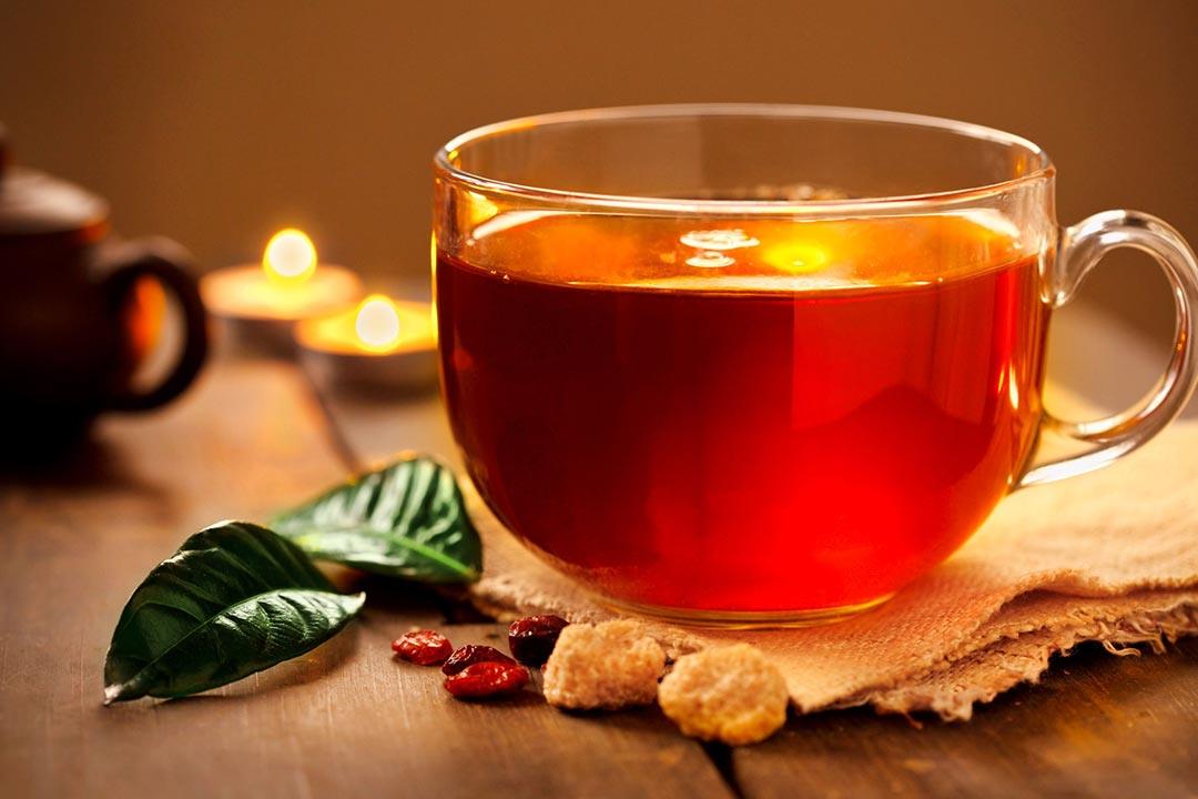 طبيبة تغذية تحذر المصريين من شرب الشاي بعد الغداء