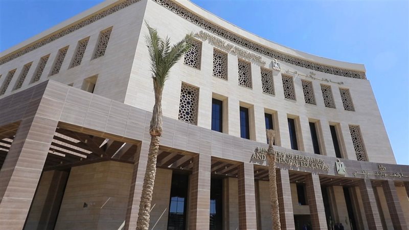 عودة المعلمين إلى المدارس غدًا.. وهذا موعد استئناف الدراسة للطلاب