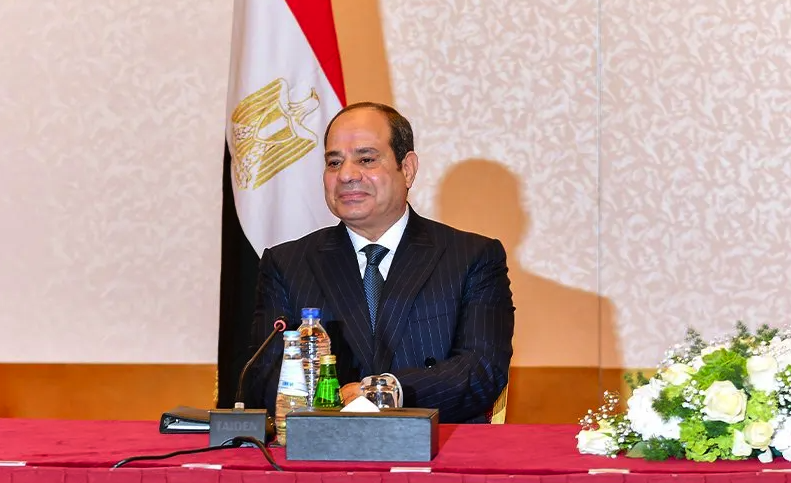 السيسي يدعو الشركات القطرية ورجال الأعمال إلى توسيع حجم استثماراتهم في مصر