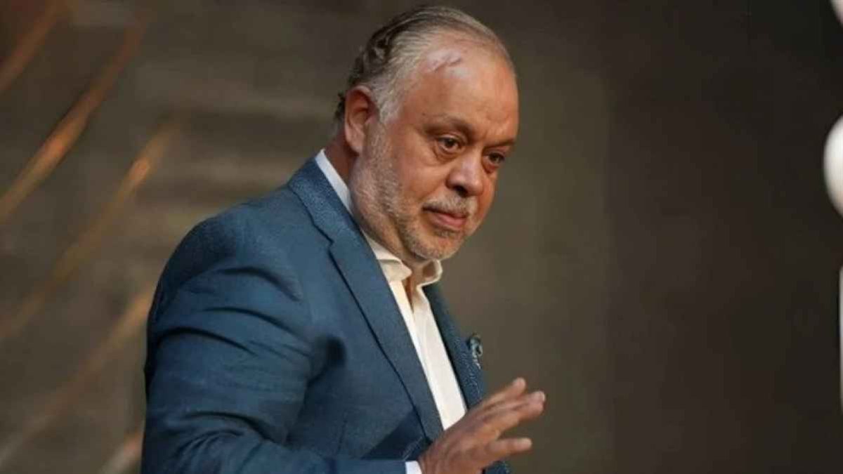 تغريم المتهمة بإزعاج أشرف زكي وإساءة استخدام مواقع التواصل 10 آلاف جنيه